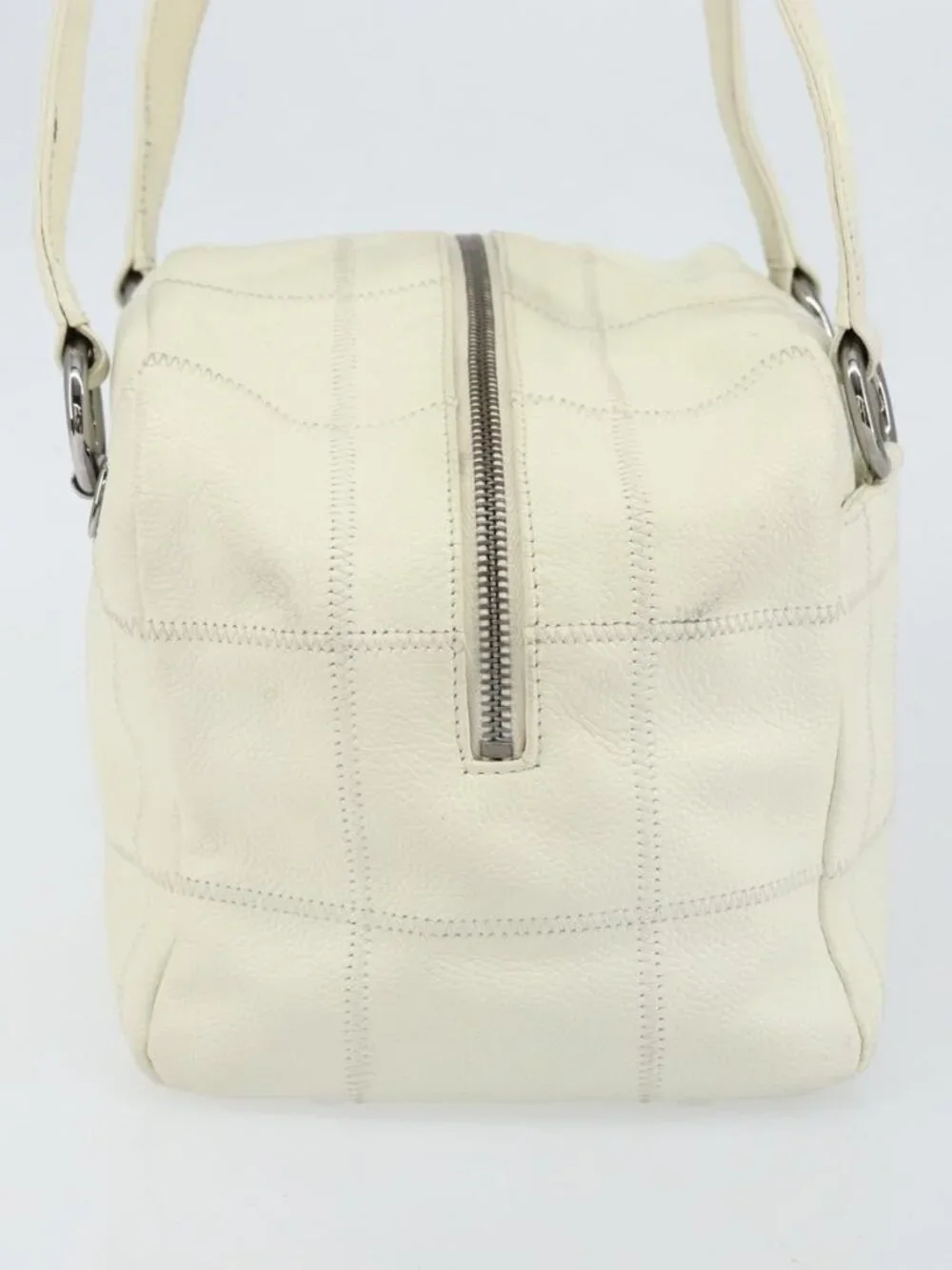 CHANEL Choco Bar Shoulder Bag Grained Calf Skin White Silver CC Auth bs30605